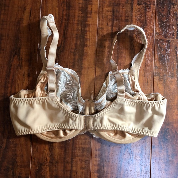 Vintage Chantelle Embroidery Underwire Lace Bra 34C - Picture 4 of 4